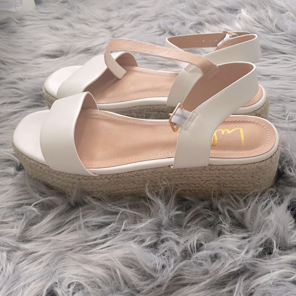 Platform shoes. Size 9